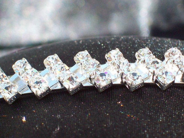 *Sale* Swarovski Rhinestone Ziz Zag Tiara