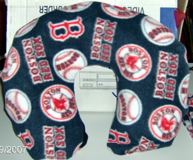 Boston Red Sox Comfort Pilliow - Medium
