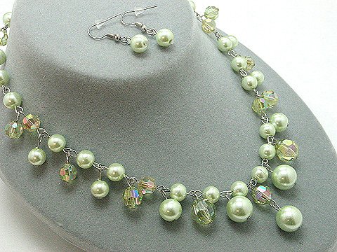 Green Glass Pearl Necklace Set - BBgg