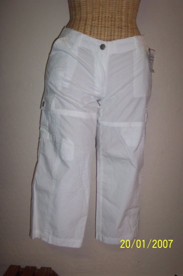 Rue 21 Capri Pants - Size 1/2 - New With Tags - BBlm