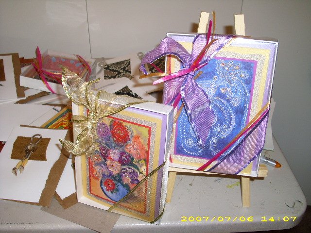 Boxed 5 x 7 Greeting Card With Charm - IAbfb57