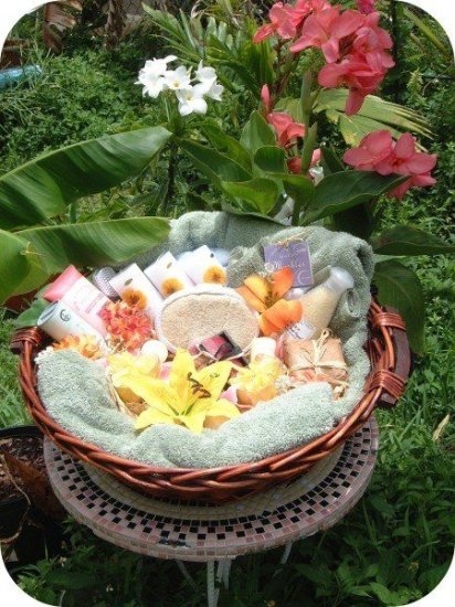 Spa Day Deluxe Gift Basket - JMsd
