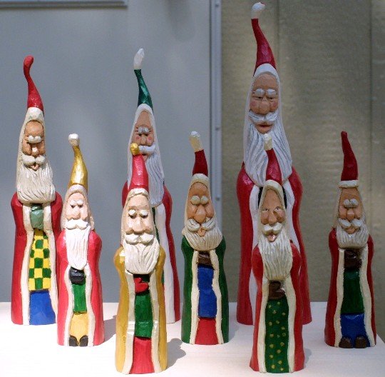 Whimsical Folk Art Father Christmas Figurines - OC8.5