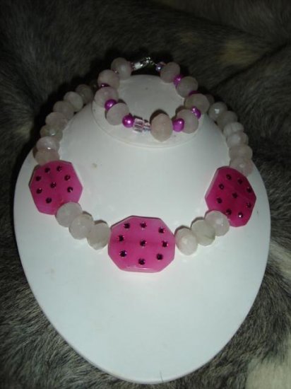 SALE! Pink and White Swarovski Necklace & Bracelet Set - CGpw