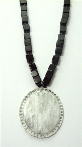 Cameo Inspired Black & White Necklace - UEci