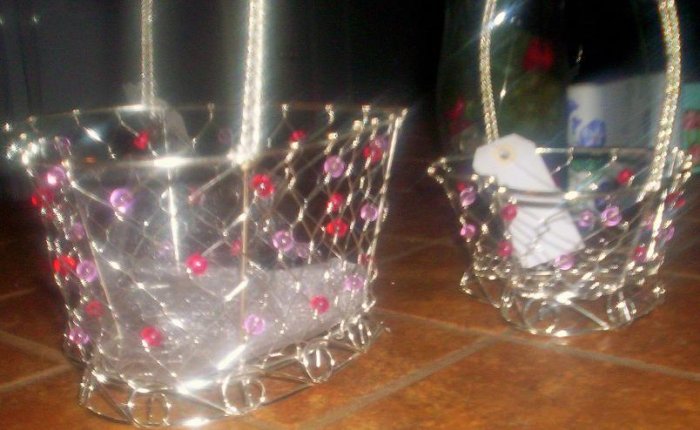 Wire & Beaded Heart Storage Baskets (2) - DDwb