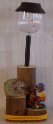 Bear With Flowers Welcome Solar Light - CCbf