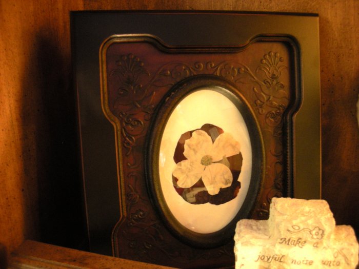 Victorian Frame with Pressed Flower - CRvf