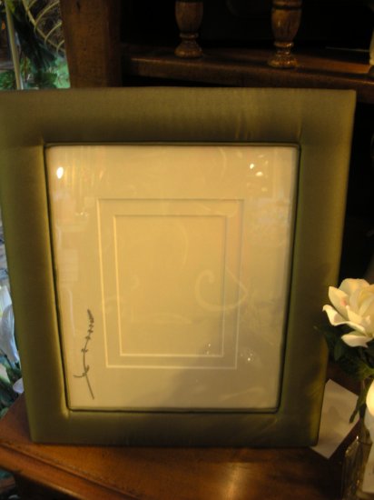 Spring Green Padded Frames - CRpf