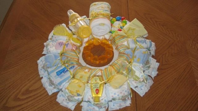 Medium Yellow Diaper Wreath - THmyw