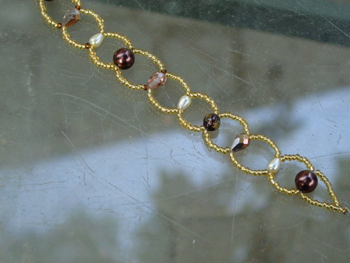 Handcrafted circle link bracelet