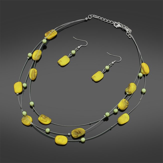yellow STONE bead NECKLACE SET earrings wire TRIPLE STRAND 18"