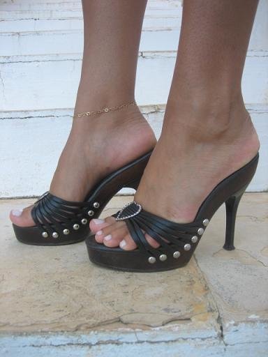 women shoes black stud