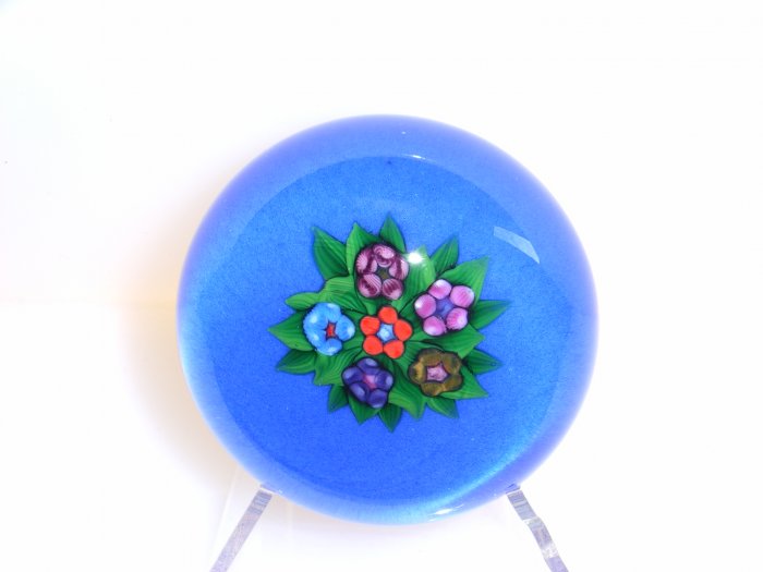 Signed Peter Holmes Traditional Lampwork Paperweight