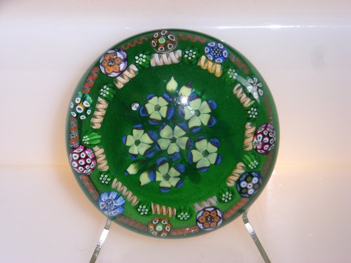Signed Peter Holmes Magnum Lampwork Millefiori Paperweight
