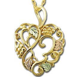 Black Hills Gold Heart Of Leaves & Vines Necklace