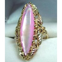 Black Hills Gold Ring Ladies Pink Mother Of Pearl