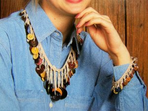 Crochet button necklace or bracelet - I&apos;m Topsy Turvy