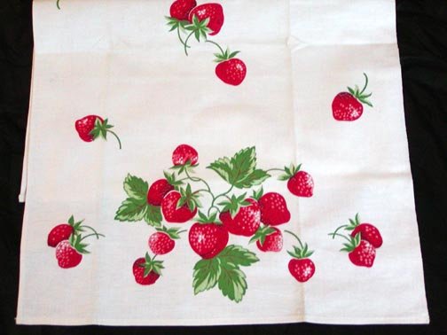 Unused Vintage Strawberries Print Kitchen Towel