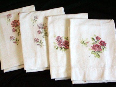 4 Vintage Flour Sack Red Rose Pillowcases