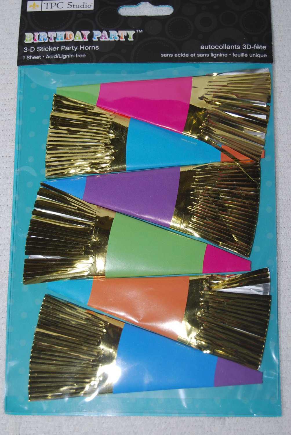 TPC Studio Birthday Party 3-D Sticker Party Horns