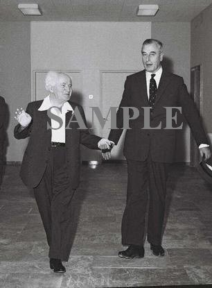 Lord Louis Mountbatten & Israel prime minister david ben gurion at his office in jerusalem photo #65