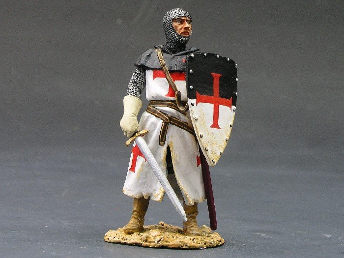 MK009 Standing Knight w/Sword & Shield