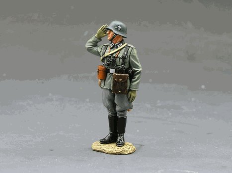 WS093-Standing Saluting German Officer