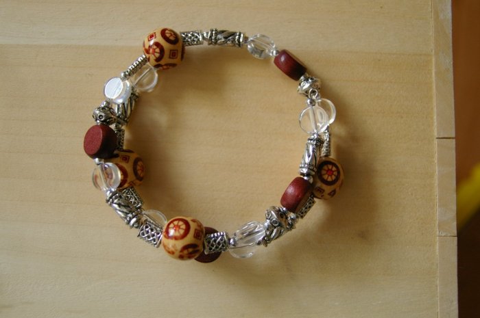 Stained bead bracelet