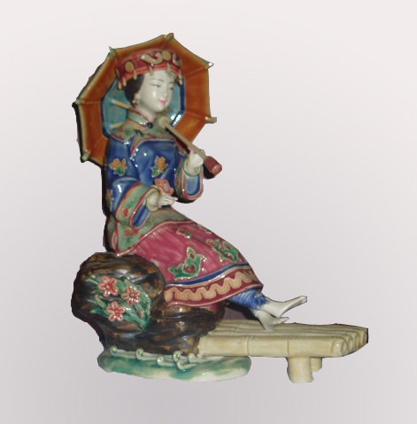 Chinese Style Lady Washing Feet Statue