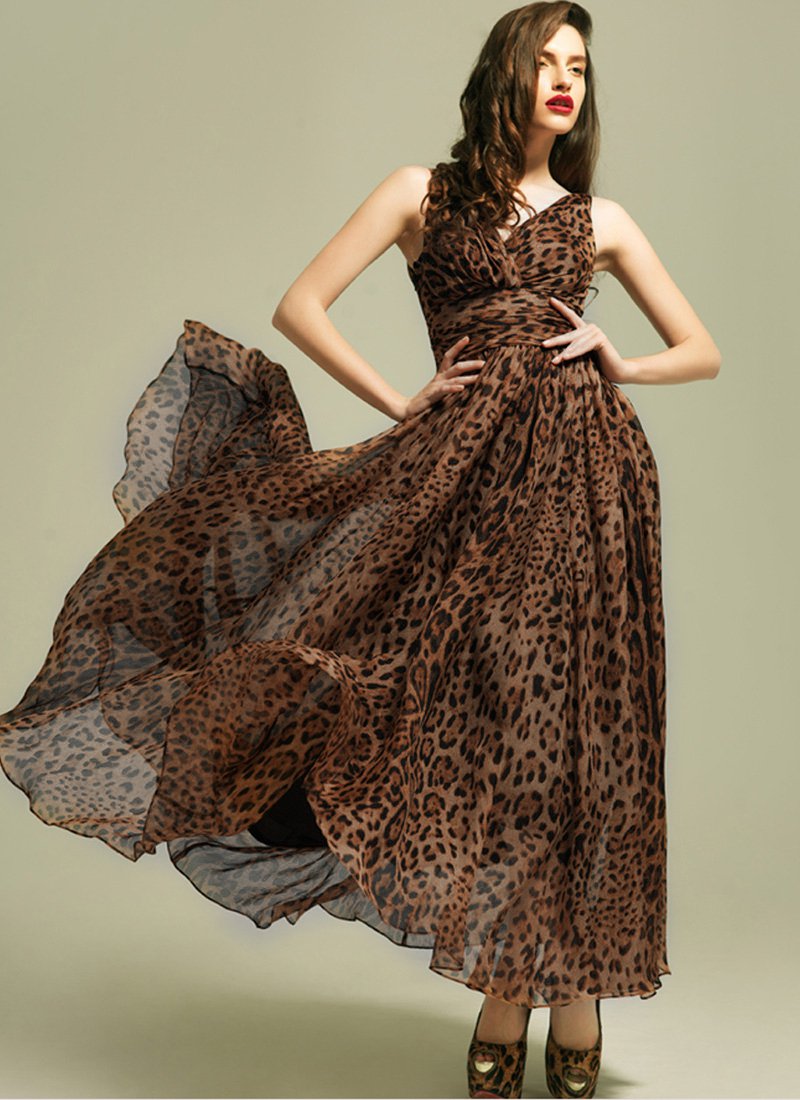 Leopard Printed Maxi Dress with V Neck & V Back Design RM9