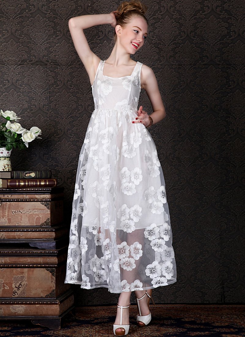 White Lace Maxi Dress with Floral Embroidery RD96