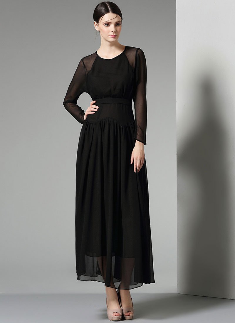 Long Sleeve Black Maxi Dress with Pointed Hip Design RM327