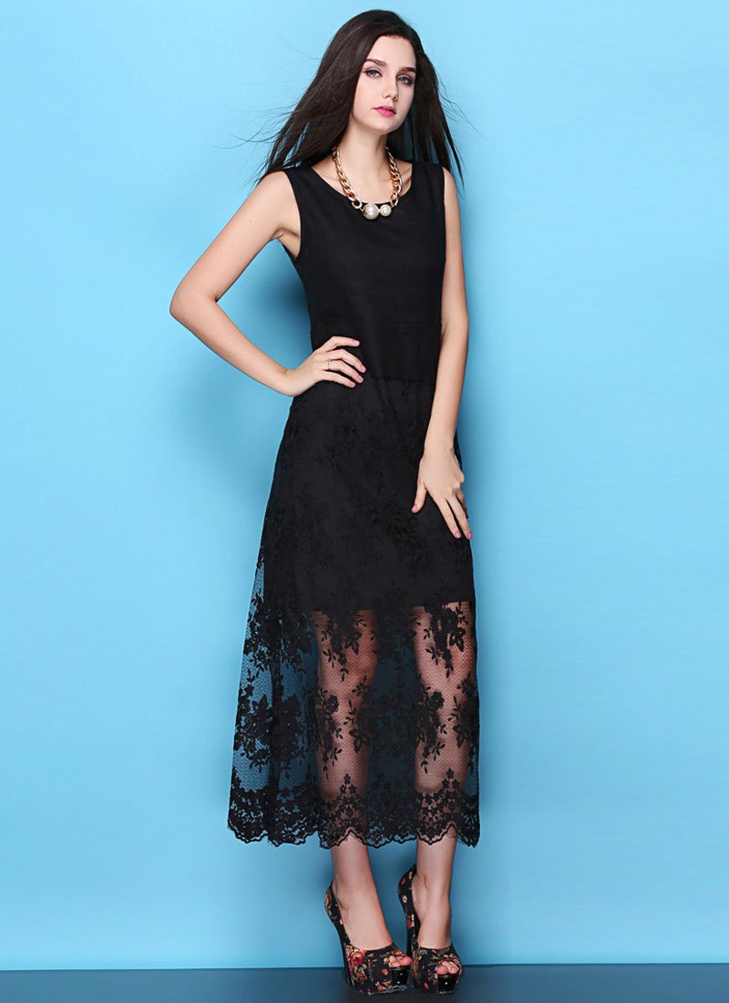 Floral Embroidered Black Lace Maxi Dress with Scalloped Hem RM438