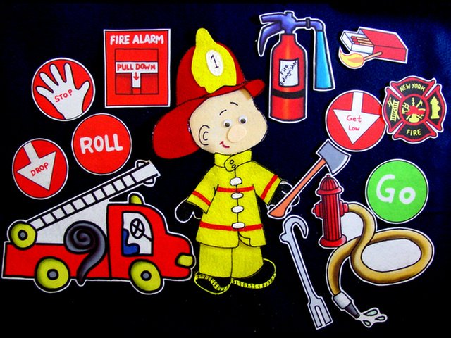Fire Fighter Gets Dressed 21-pc Felt Set