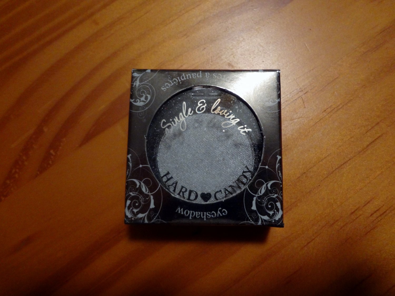 Hard Candy Single & Loving Pressed Eyeshadow 514 "VAMP"