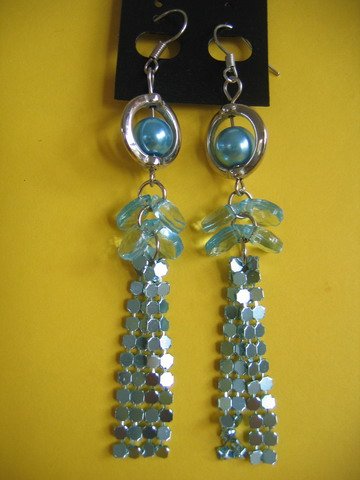 =NEW= Fashion Earrings For Ladies: Blue tone metal/beads