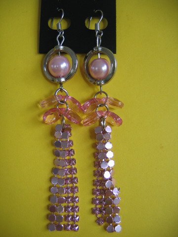 =NEW= Fashion Earrings For Ladies: Silver tone metal/pink pearl beads