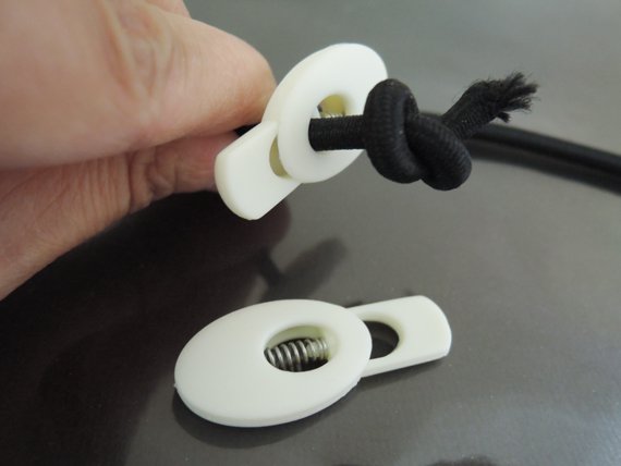 Finding - 2 pcs White Plastic End Lock Cord Stopper
