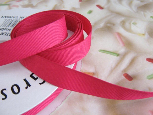 5/8 Inch Wide Pink Grosgrain Ribbon 5 Yards