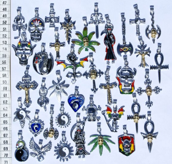 Lot 25 Metal Pendants
