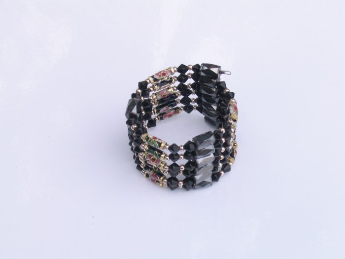 MB01 Black Magnetic Wrap Around
