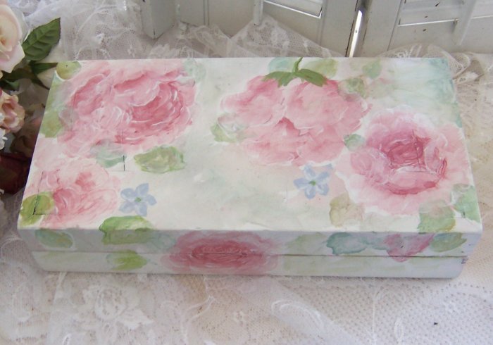 KEEPSAKE MEMORY BOX