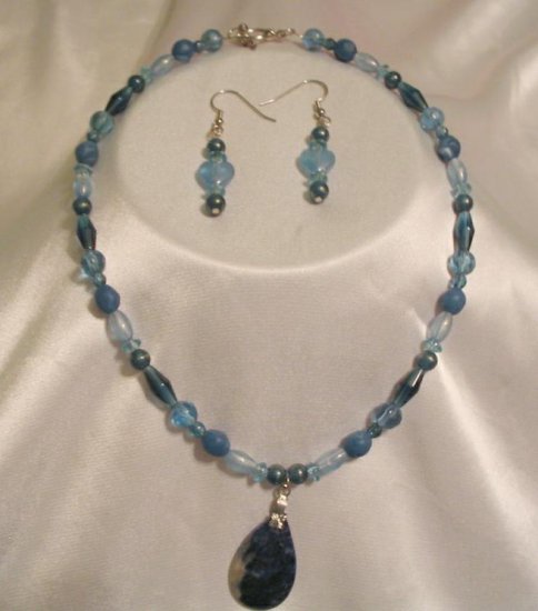 BLUE NECKLACE & EARRINGS