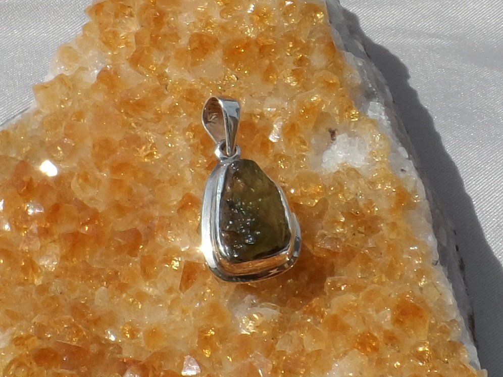 Sale, Moldavite Sterling Silver Pendant, 13.89ct, New wo tag, Signed