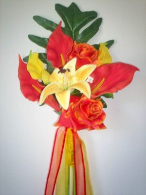 Tropical Ecstasy Callas, Roses & Lily Bouquet
