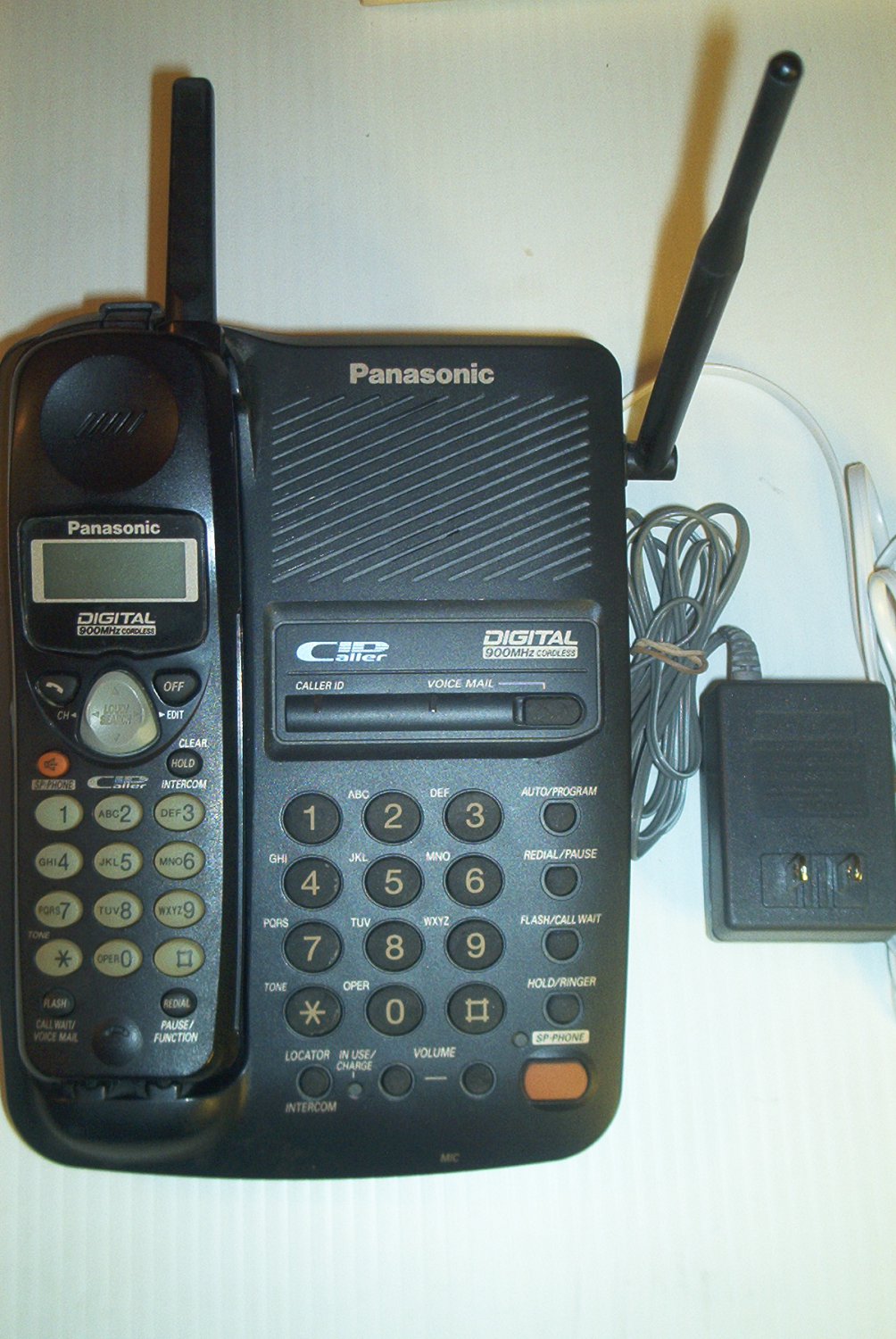 PANASONIC CORDLESS PHONE