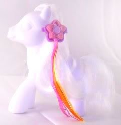 BaP: flower barrette