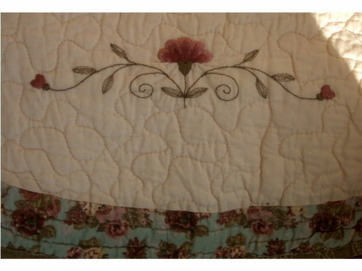 Embroidered Quilted Roses Window Valance