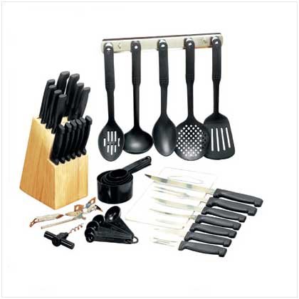 complete utensil set